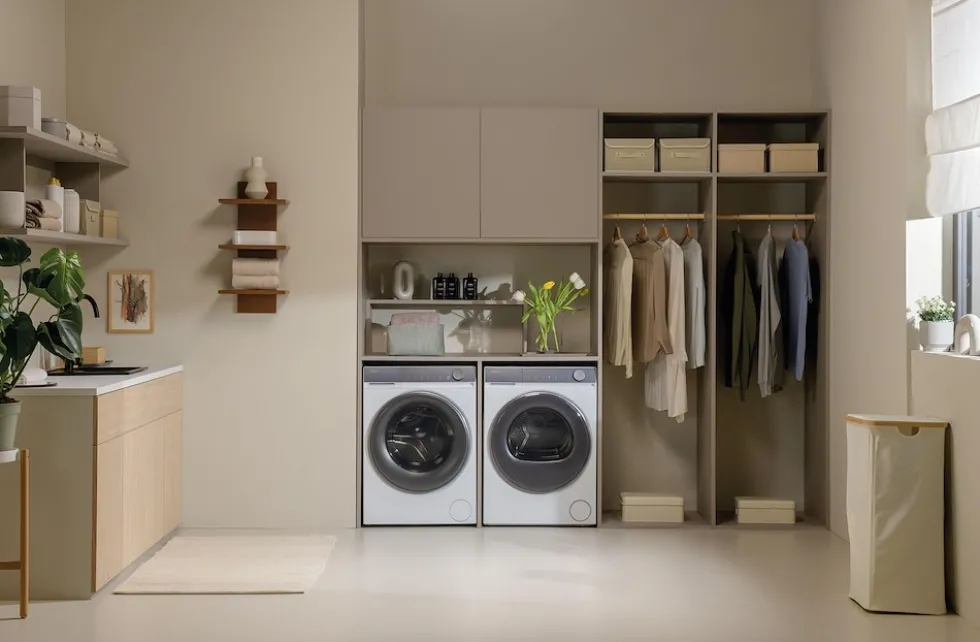 Asciugatrice Haier HD100C367U1 con 10 kg di capacità, tecnologia a pompa di calore e WiFi