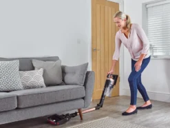 Aspirapolvere senza fili Shark Stratos IZ400EU con tecnologia Clean Sense IQ
