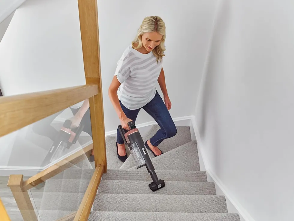 Aspirapolvere senza fili Shark Stratos IZ400EU con tecnologia Clean Sense IQ