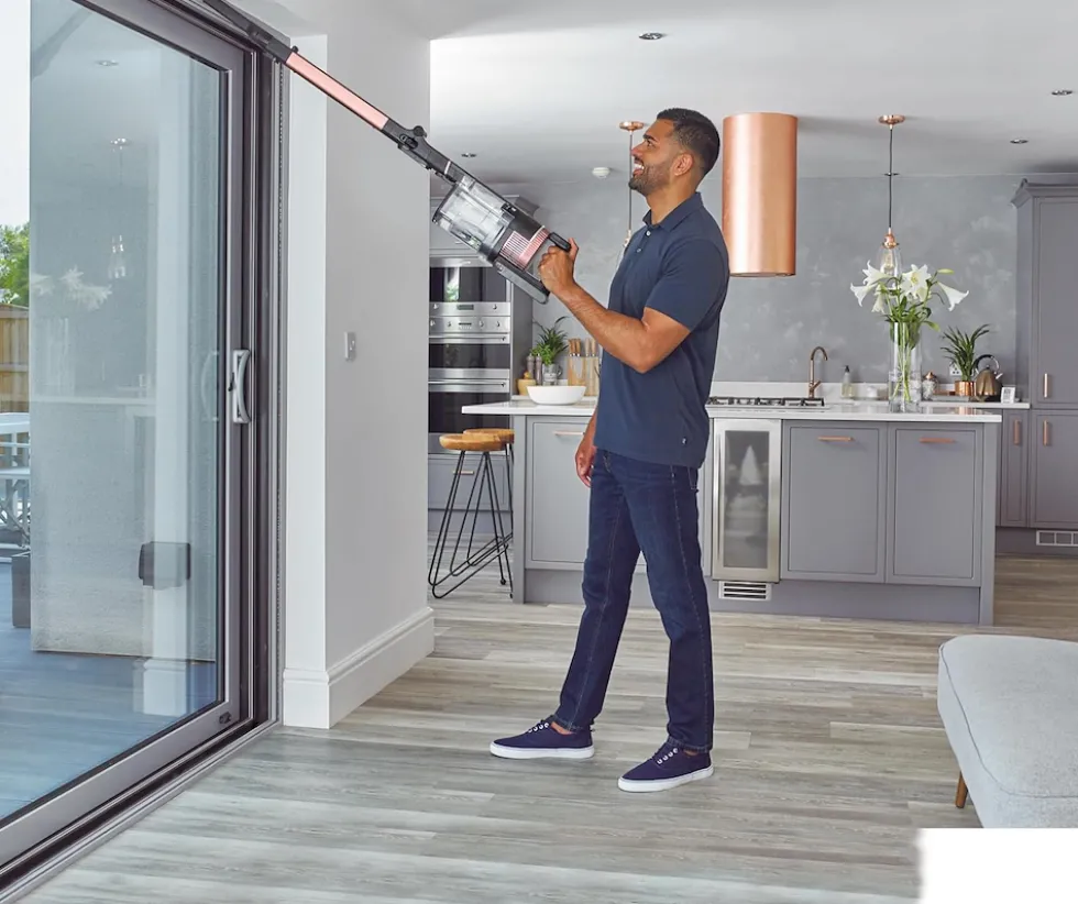 Aspirapolvere senza fili Shark Stratos IZ400EU con tecnologia Clean Sense IQ