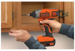 Avvitatore impulsi Black & Decker BDCIM18N POWERCONNECT