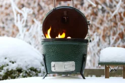 Big Green Egg Mini barbecue portatile a carbonella