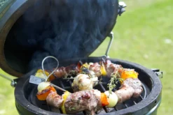 Big Green Egg Mini barbecue portatile a carbonella