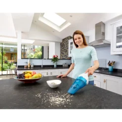 Black & Decker Aspirabriciole 3,6V Solidi-Liquidi