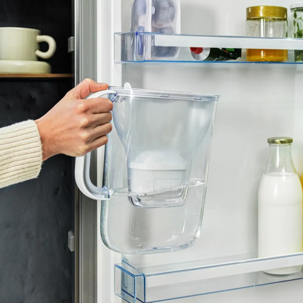 Brita Caraffa Filtr Style Essential Sabbia 2,4L C/ 1 Mx Pro Pp E 1Mx Pro Le