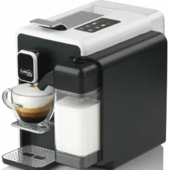 Caffitaly Quadra Macchina da caffè con montalatte con 96 capsule e kit pulizia - Bianca