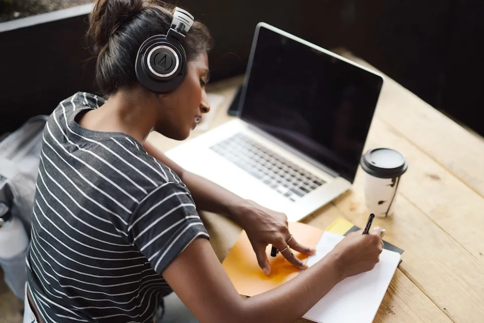 Cuffie wireless over-ear Audio-Technica ATH-M50xBT2 con cavo e microfono