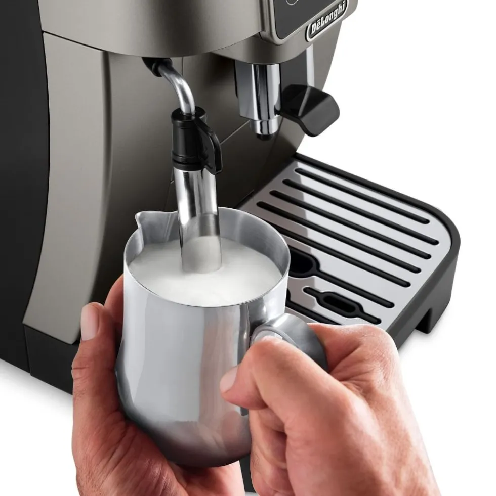 De Longhi Macch Caffe'' Aut. In Chicchi Magnifica Titanium Black