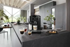 De Longhi Macch Caffe Superaut 1450W 15Bar 1.8L Varie Bevande Selez.