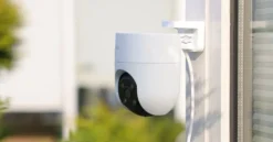 Ezviz Videocamera Da Esterno Motorizzata Wifi 2Mp E Vis. Nott. A Colori