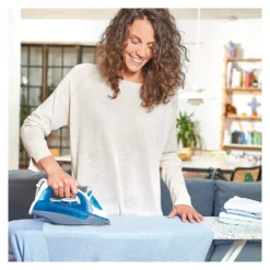 Ferro stiro vapore Black & Decker BXIR2200E Blue e White