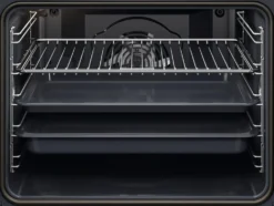 Forno elettrico Electrolux EOF4P56H con pulizia pirolitica e cottura uniforme