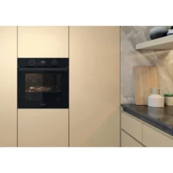 Forno elettrico Whirlpool OMR58HU1B con funzione Vapore