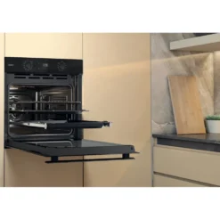 Forno elettrico Whirlpool OMSR58RU1SB con 8 programmi e pirolisi