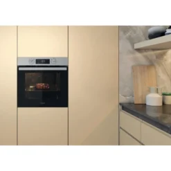 Forno elettrico Whirlpool OMR58HR0X con 8 programmi e funzione Cook3