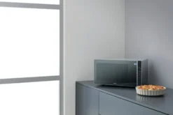 Forno microonde combinato Whirlpool MWP304M con funzione vapore