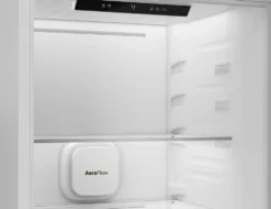 Frigorifero combinato da incasso Beko B7BCNA325HS1 con Doppio Total No Frost