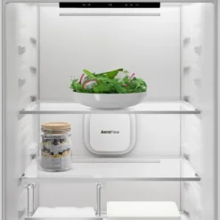 Frigorifero combinato da incasso Beko B7BCNA325HS1 con Doppio Total No Frost