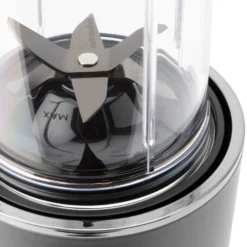 Frullatore Nutribullet Ultra 1200W con lame in acciaio inox, grigio scuro