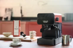 Gaggia Macch Caffe 1900W 15Bar Plastica Black/Red