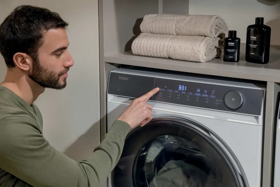 Lavasciuga Haier HW100B14367UIT con carico 10kg e WiFi
