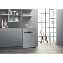 Lavastoviglie Hotpoint Ariston HA4FFB14BX da 14 coperti, 44 dBA, classe B