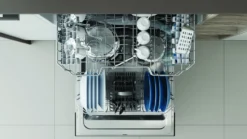 Lavastoviglie Indesit I3BL634B da incasso, 14 coperti e 44 dB