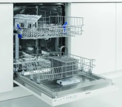 Lavastoviglie Indesit IN2IE14CNP80 da incasso 60 cm, 14 coperti, Push&Go