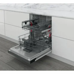 Lavastoviglie semi incasso Whirlpool WB6020PX con tecnologia 6° SENSO