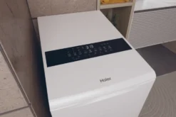 Lavatrice Haier HW90-BPD13386U-S a carica dall'alto con WiFi