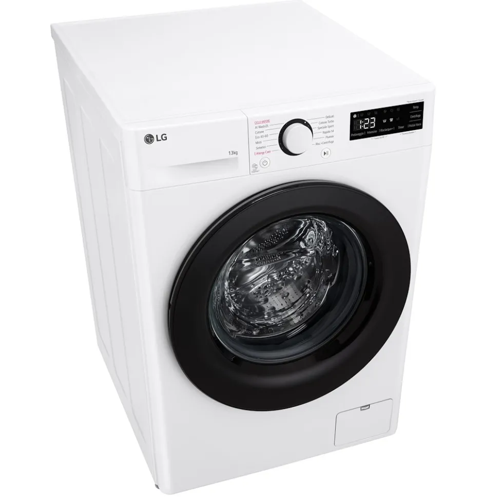 Lavatrice LG Electronics F4R3010NSWW con Intelligenza Artificiale e vapore