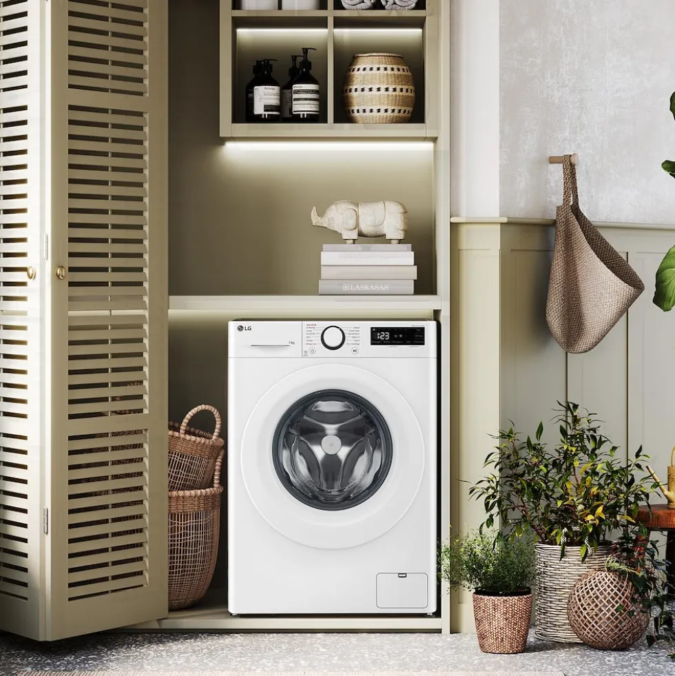 Lavatrice LG Electronics F4R3010NSWW con Intelligenza Artificiale e vapore