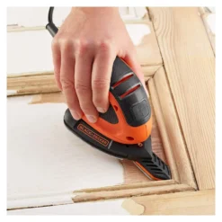 Levigatrice a delta Black & Decker BEW230BCQS