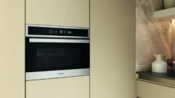 Microonde combinato Whirlpool WMW47HMXI con Crisp Fry da 40 litri