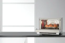 Microonde combinato Whirlpool MWSC9133SX con vapore e tecnologia 6° SENSO