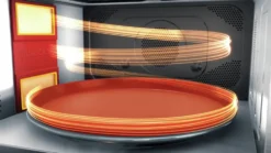 Microonde combinato Whirlpool MWSC9133SX con vapore e tecnologia 6° SENSO