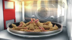Microonde combinato Whirlpool MWSC9133SX con vapore e tecnologia 6° SENSO