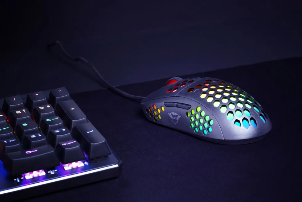 Mouse gaming Trust GXT 960 Graphin leggero RGB