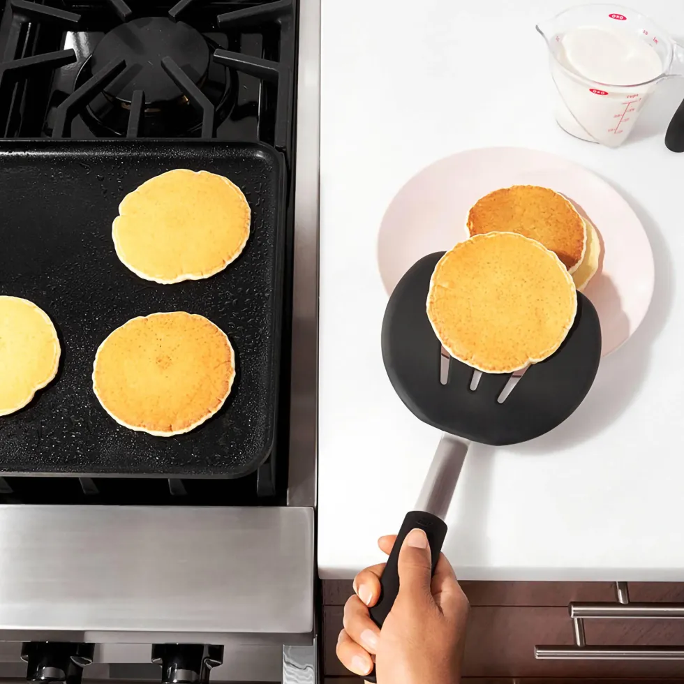 Paletta flessibile pancake in silicone - Oxo