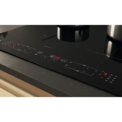 Piano cottura a induzione Whirlpool WLB4060CPNE con FlexiCook