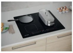 Piano cottura induzione Indesit F158311 IB 65B60 NE Black