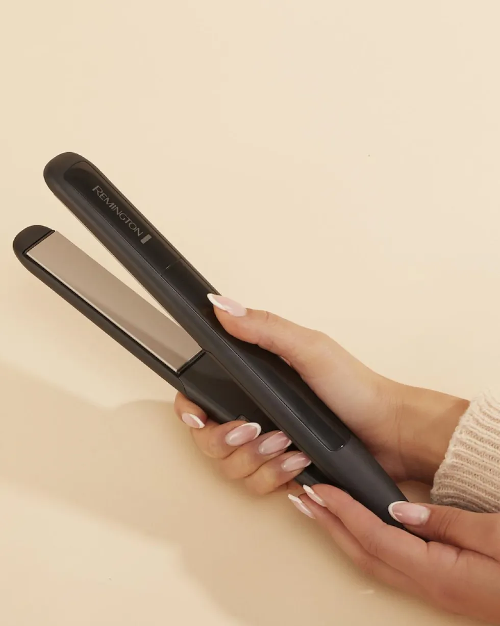 Piastra per capelli Remington Ceramic Straight 215