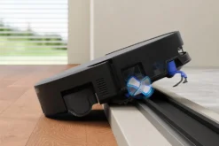 Robot aspirapolvere e lavapavimenti Ecovacs Deebot T90 Pro Omni con lavaggio automatico