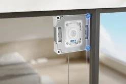 Robot lavavetri Ecovacs Winbot W3 OMNI EU con lavaggio automatico del panno