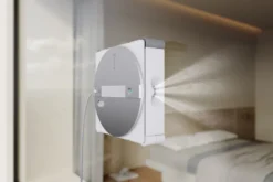 Robot lavavetri Ecovacs Winbot W3 OMNI EU con lavaggio automatico del panno
