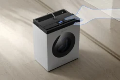Robot lavavetri Ecovacs Winbot W3 OMNI EU con lavaggio automatico del panno