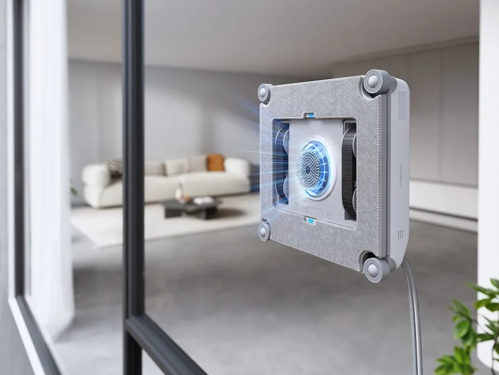Robot lavavetri Ecovacs Winbot Mini 2 EU con pulizia bordi ravvicinata