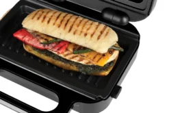 Russell Hobbs Tostiera 750W 3In1 Sandwich, Waffle E Grill Antiaderente