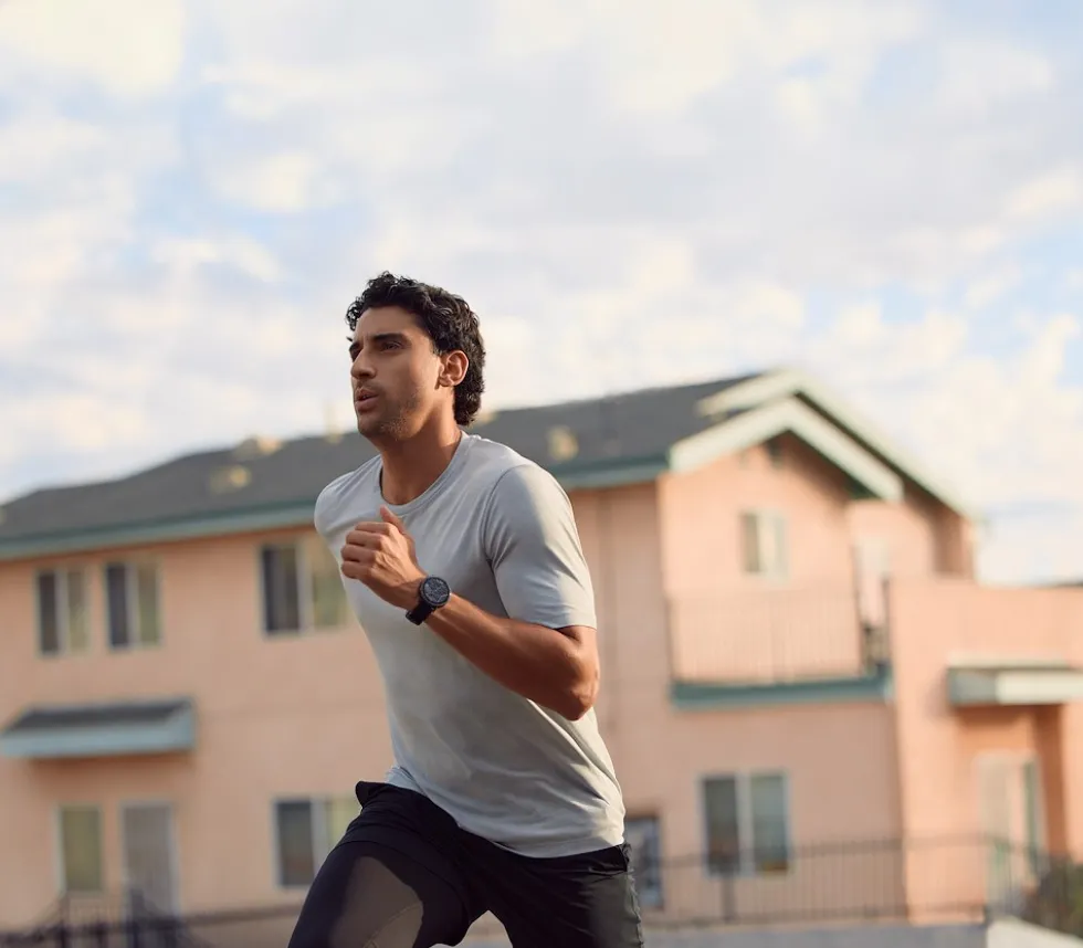 Smartwatch Amazfit Active Max Black con display AMOLED