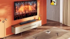 Soundbar Hisense HS2000 240W con subwoofer integrato e Bluetooth